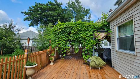 24 White Avenue West Hartford CT 06119