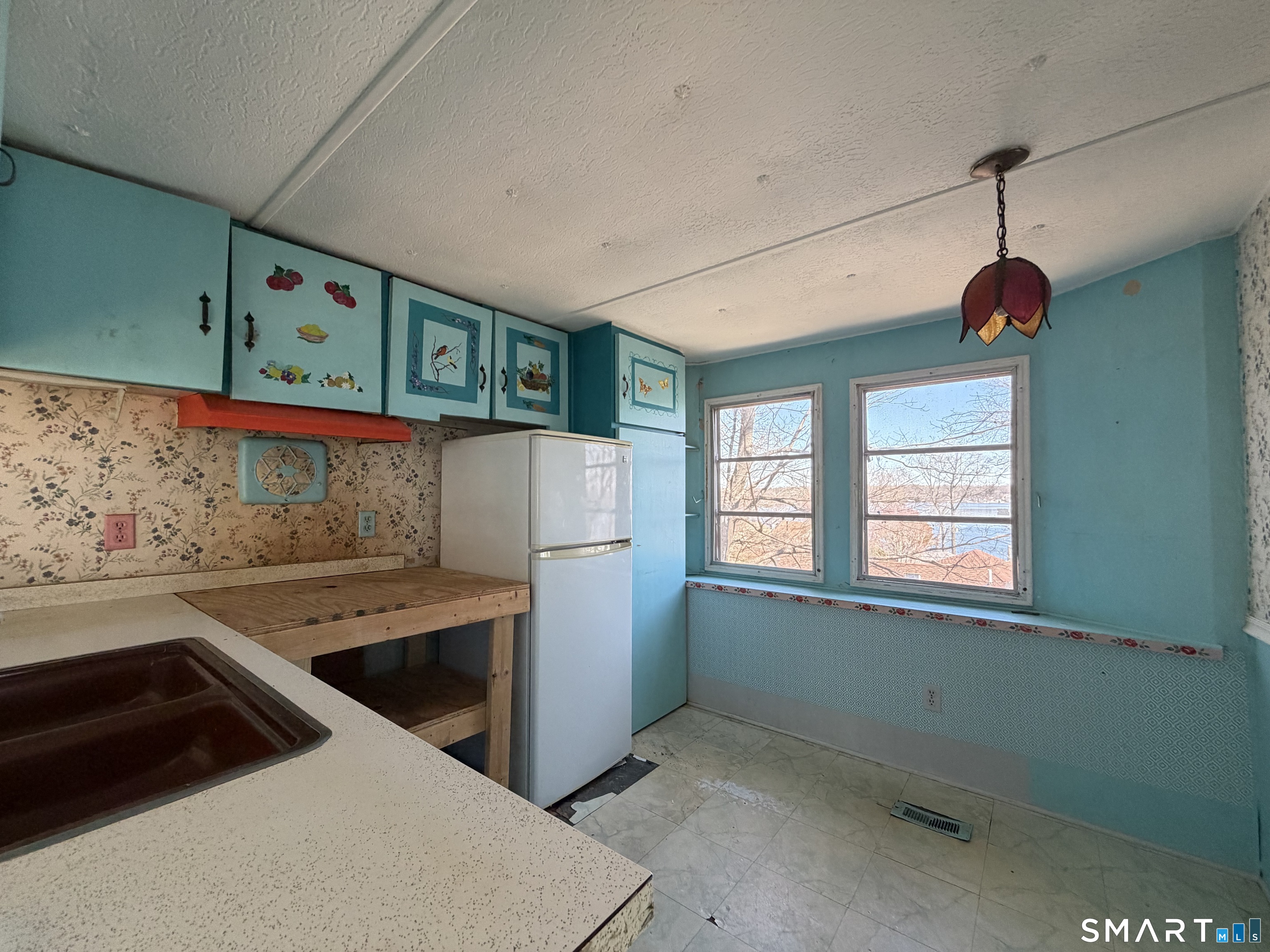14 Mountainview Road East Hampton CT 06424