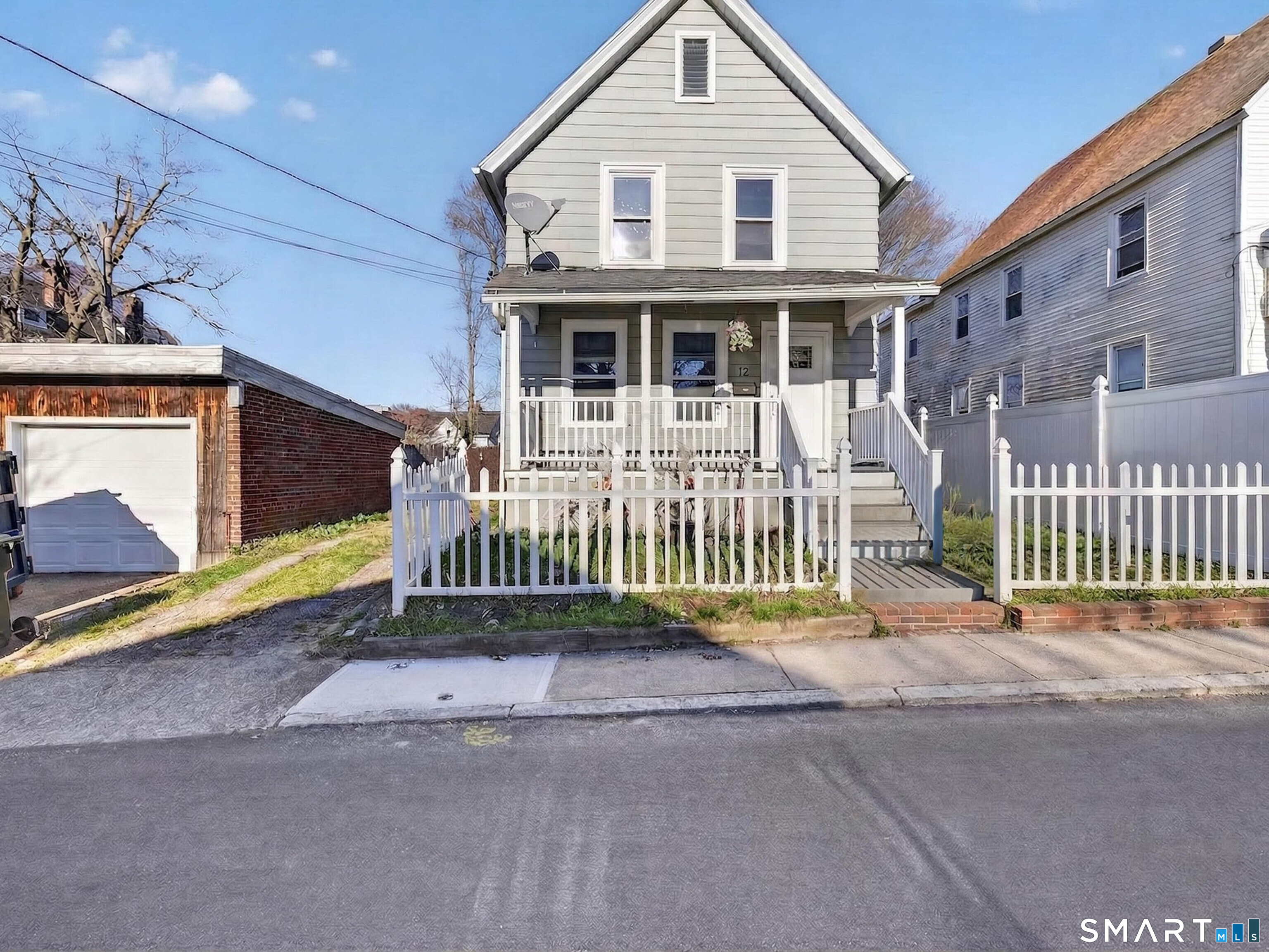 12 Clover Court New London CT 06320