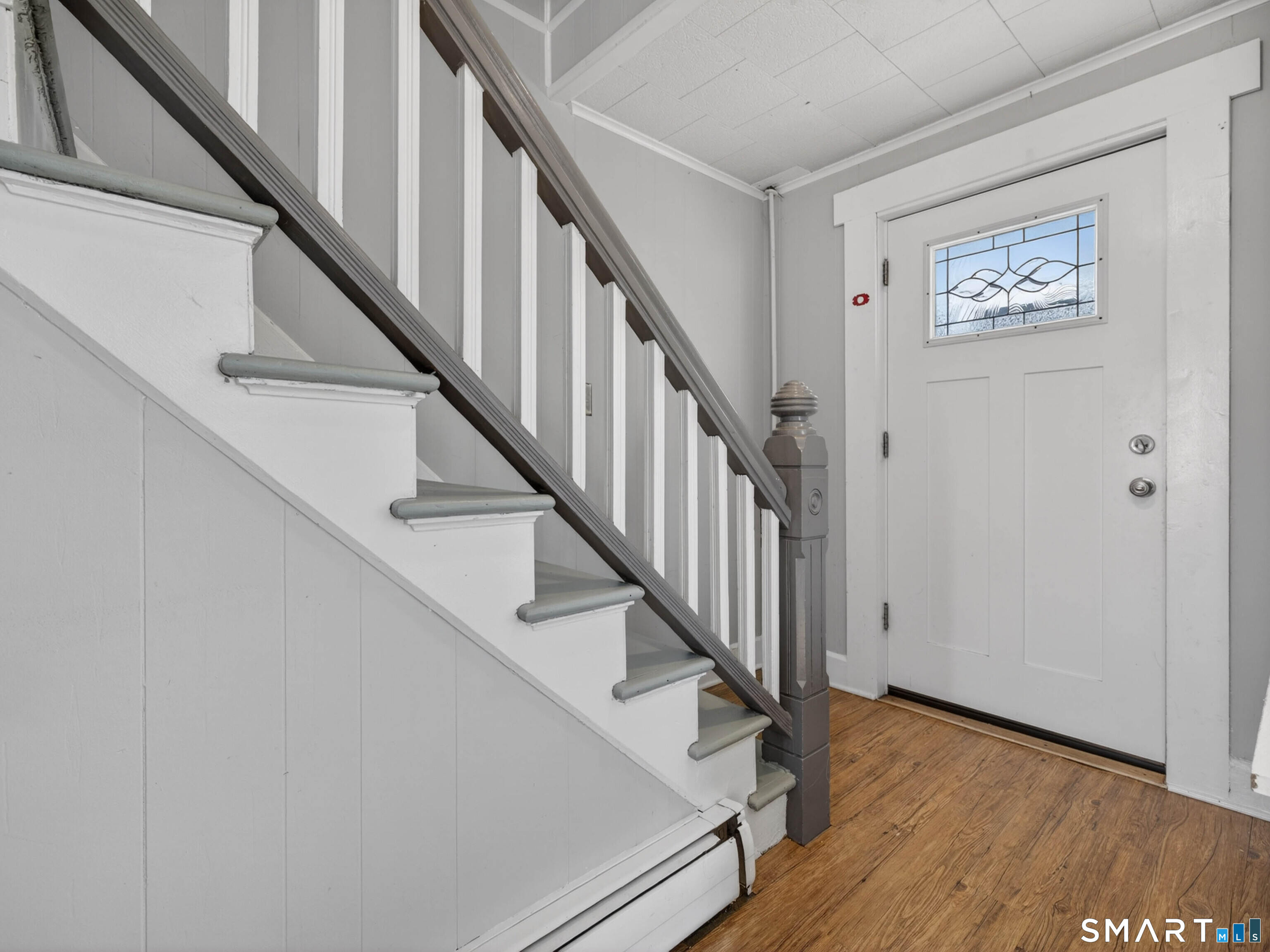 12 Clover Court New London CT 06320
