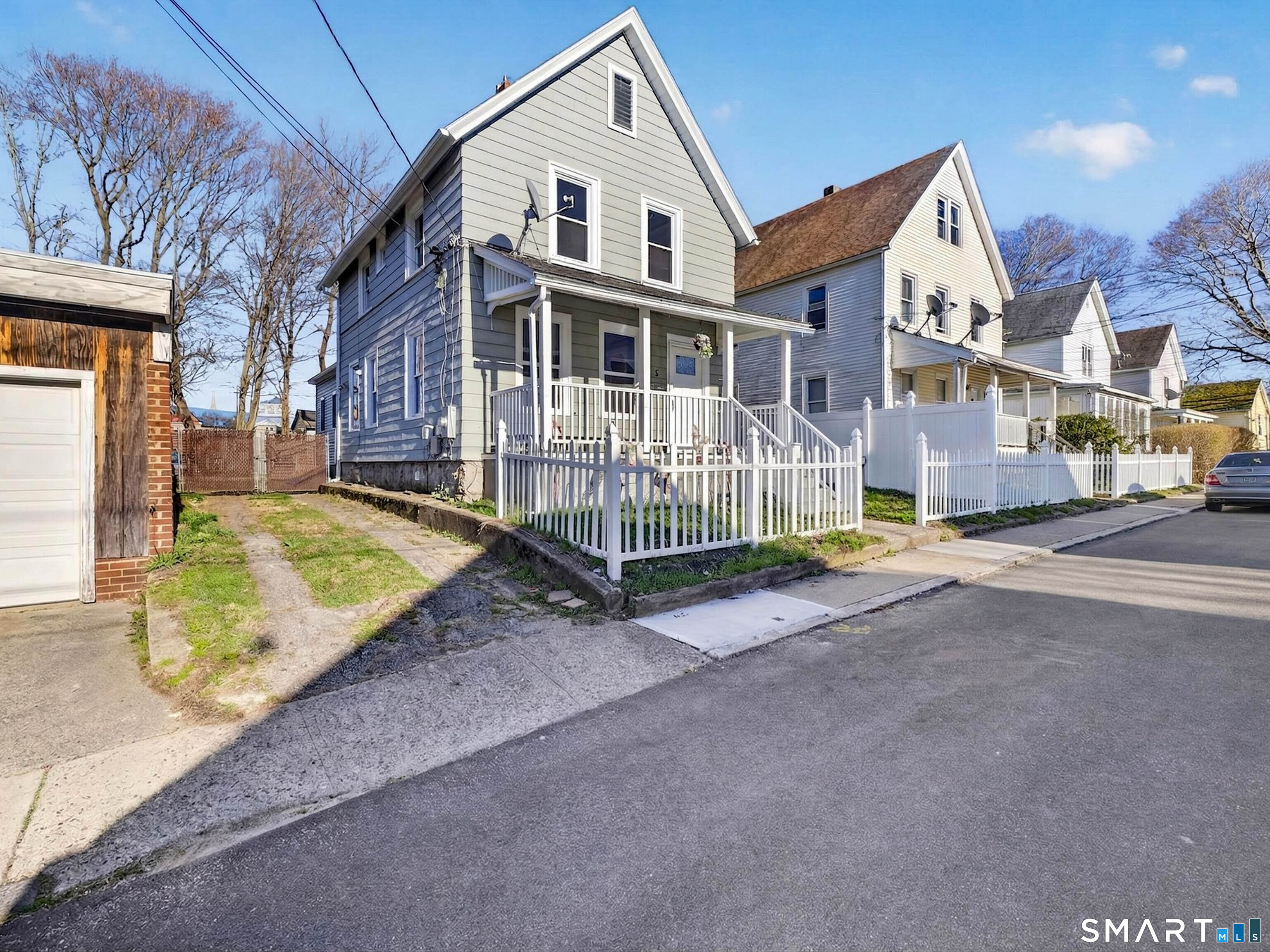 12 Clover Court New London CT 06320