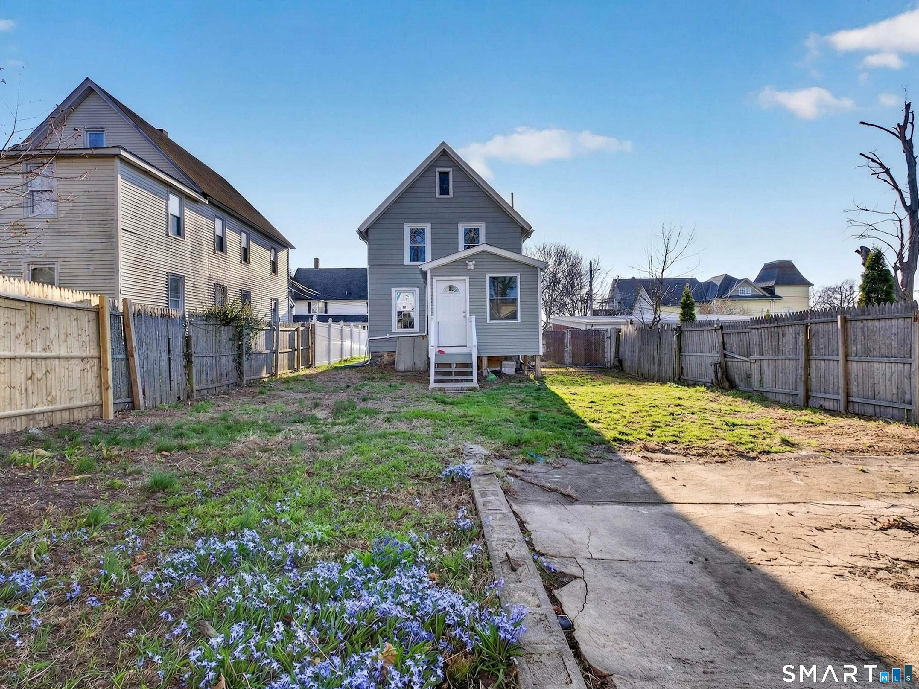 12 Clover Court New London CT 06320