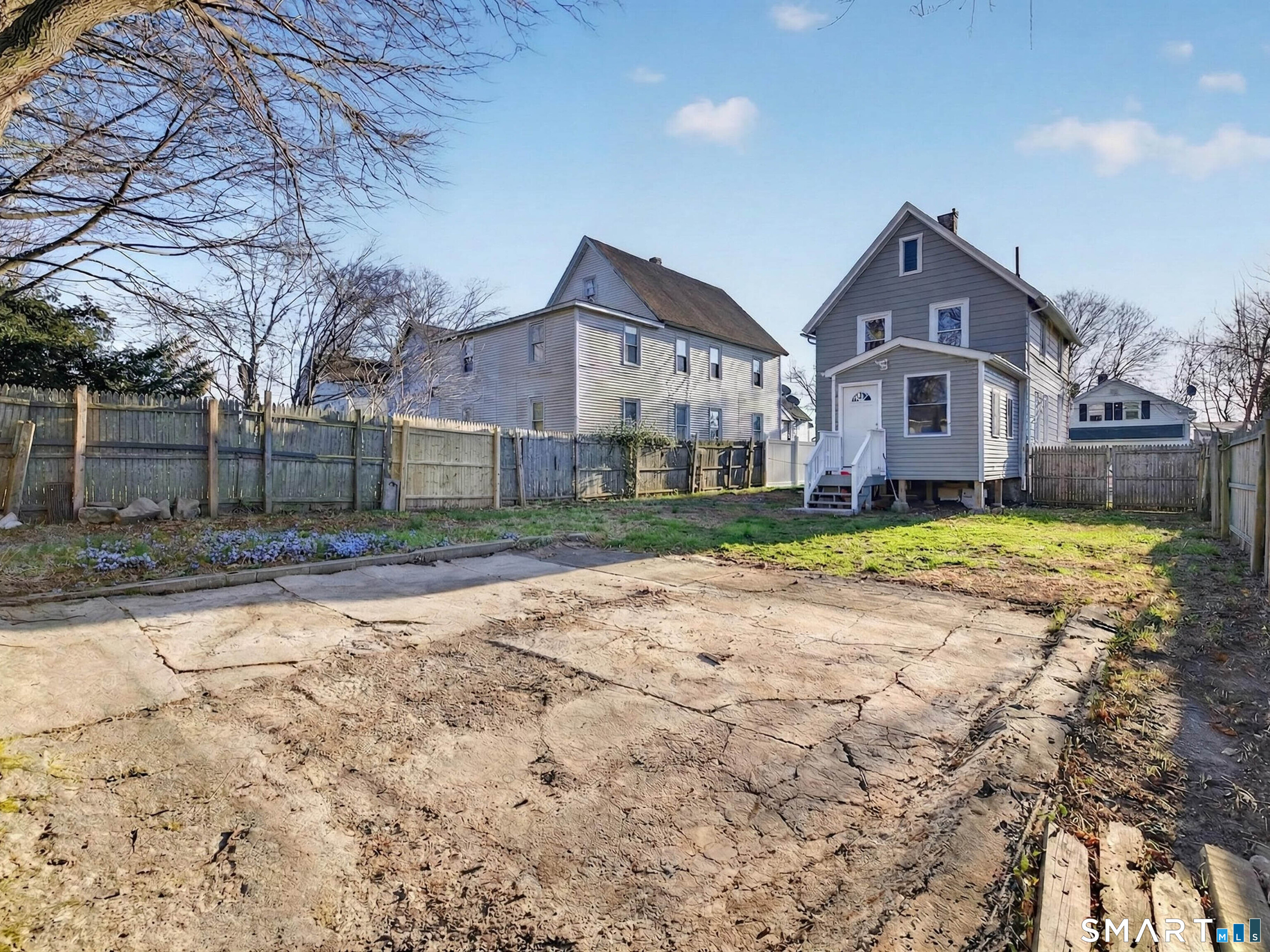 12 Clover Court New London CT 06320