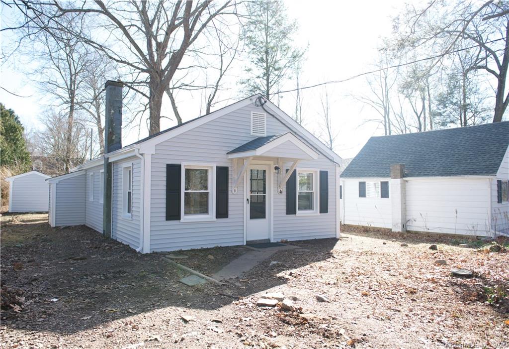 11 Navajo Trail East Hampton CT 06424