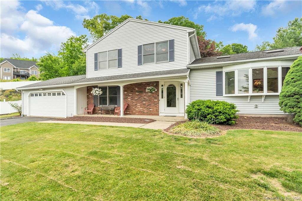 66 Brockett Farm Road North Haven CT 06473