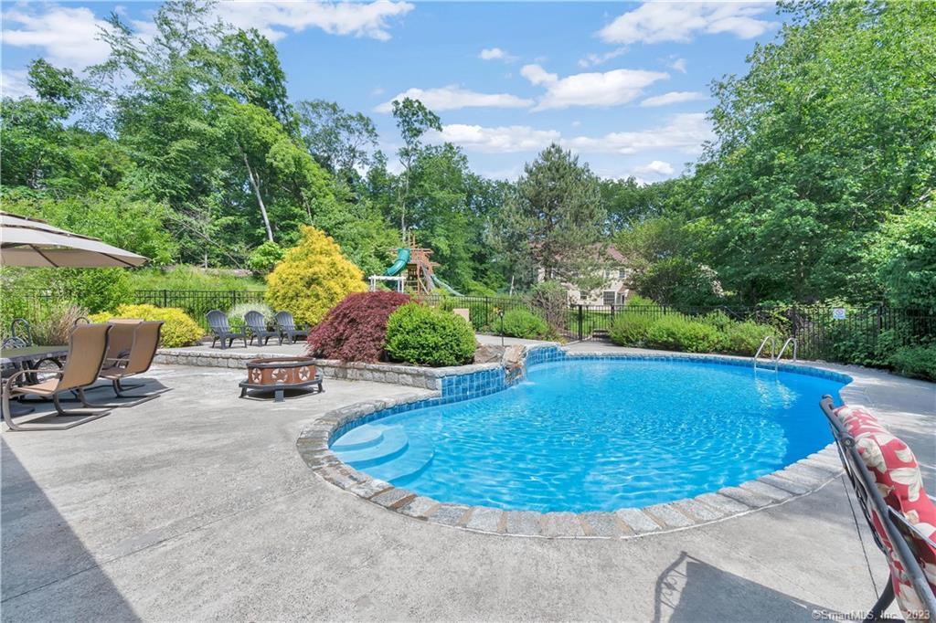 5 Lake Road Newtown CT 06470