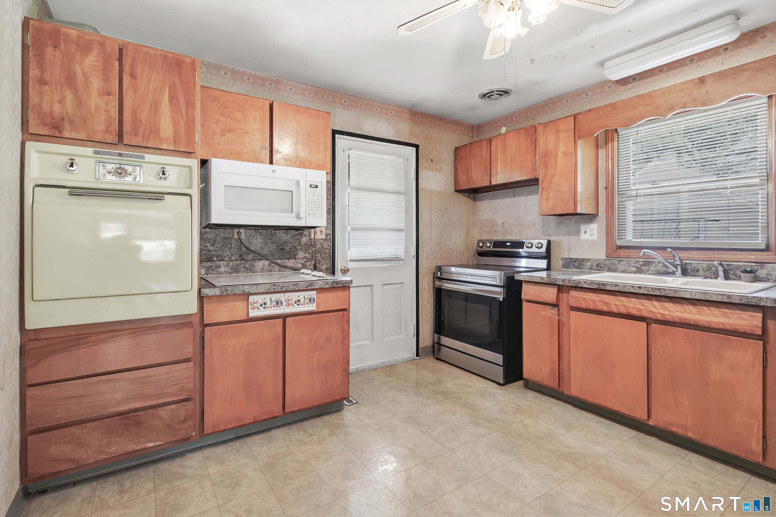 5 Whippoorwill Lane Seymour CT 06483