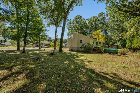 8 Holdsworth Road Preston CT 06365