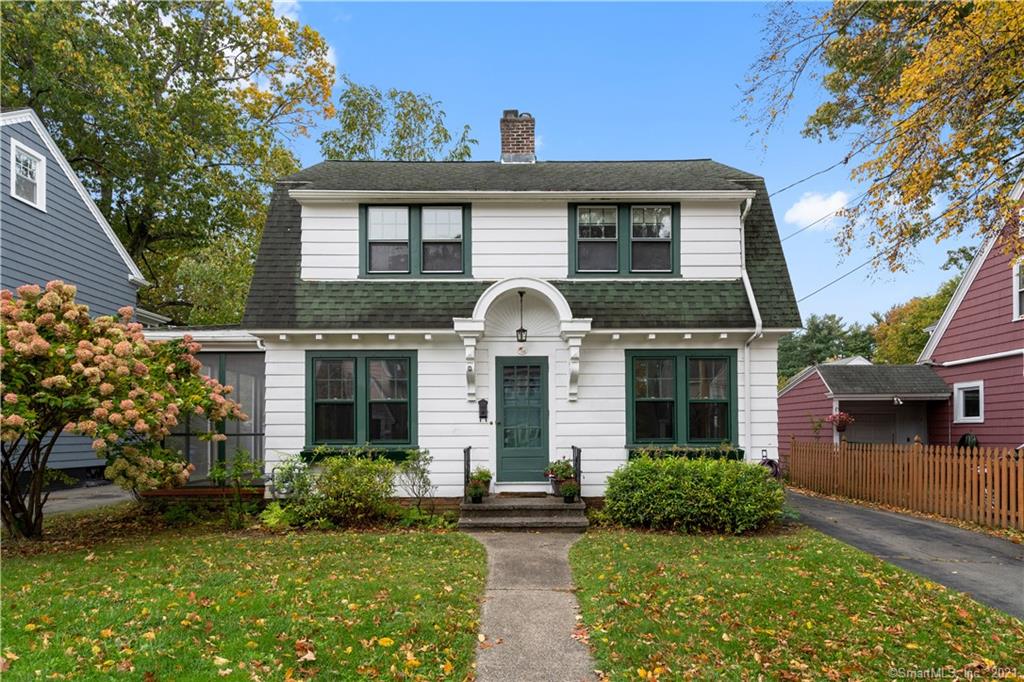 158 Woodlawn Street Hamden CT 06517