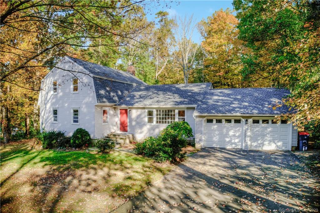 10 Essex Lane Trumbull CT 06611