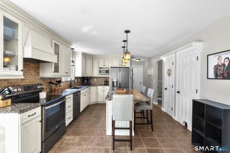 11 Huntington Drive Plainfield CT 06374