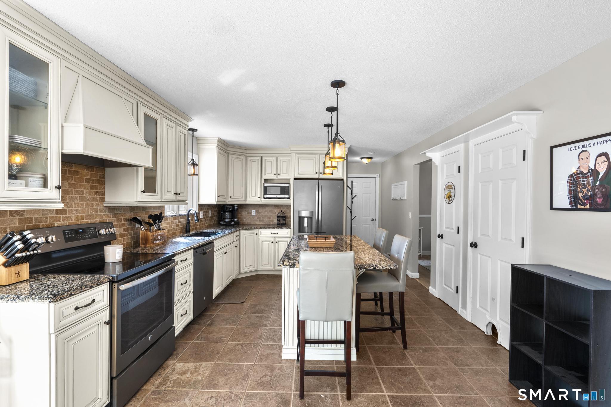 11 Huntington Drive Plainfield CT 06374