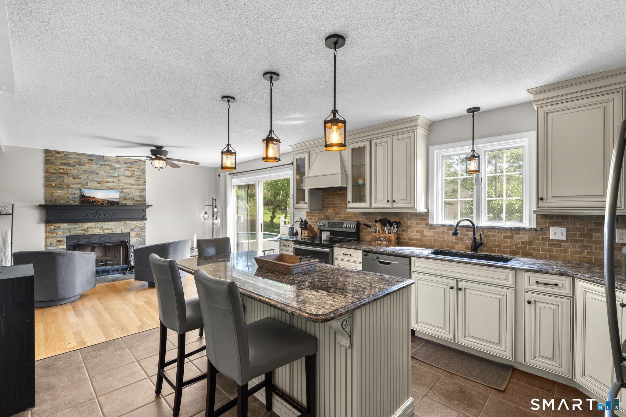 11 Huntington Drive Plainfield CT 06374