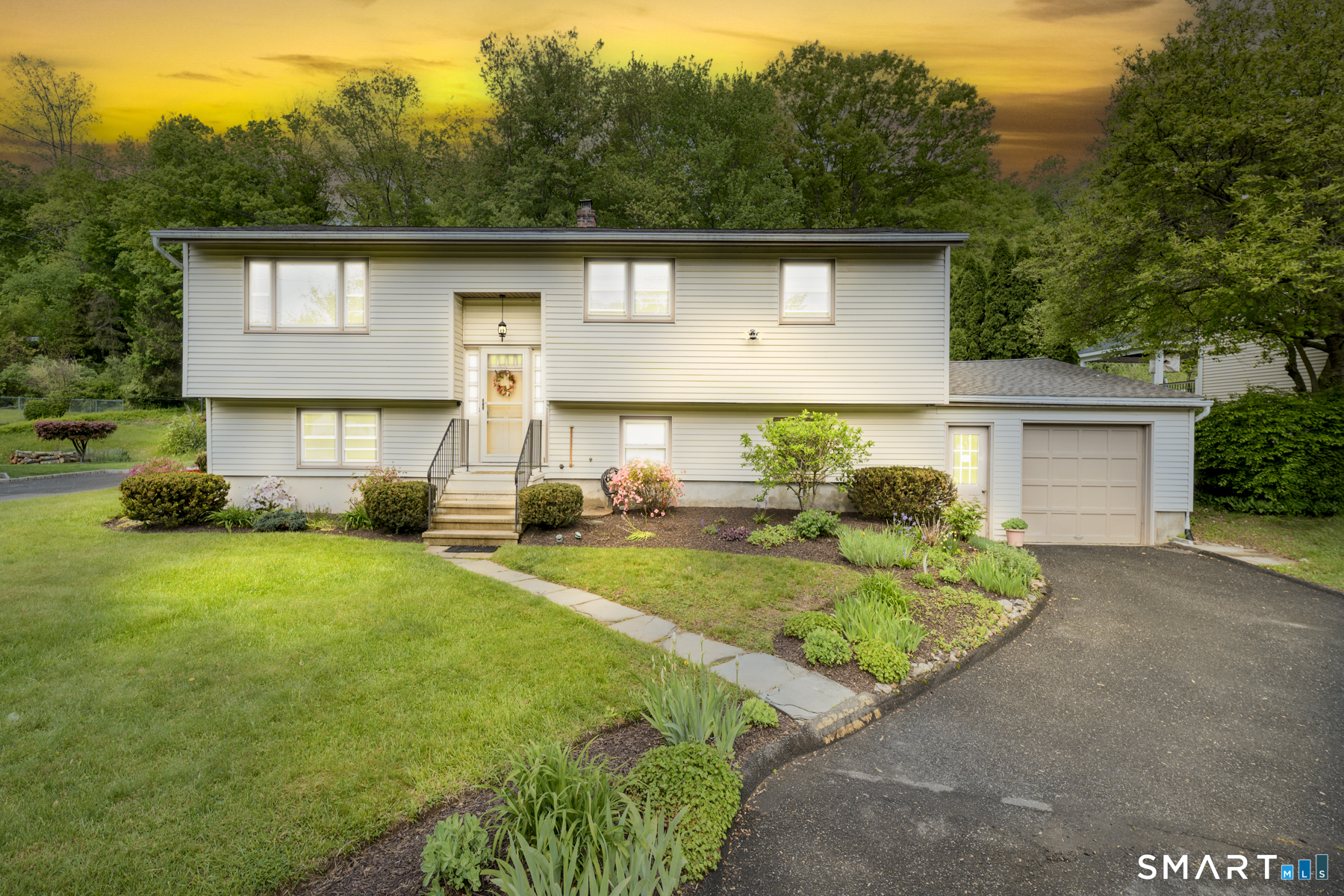 30 Tamanny Trail Danbury CT 06811