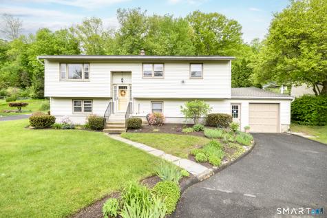 30 Tamanny Trail Danbury CT 06811