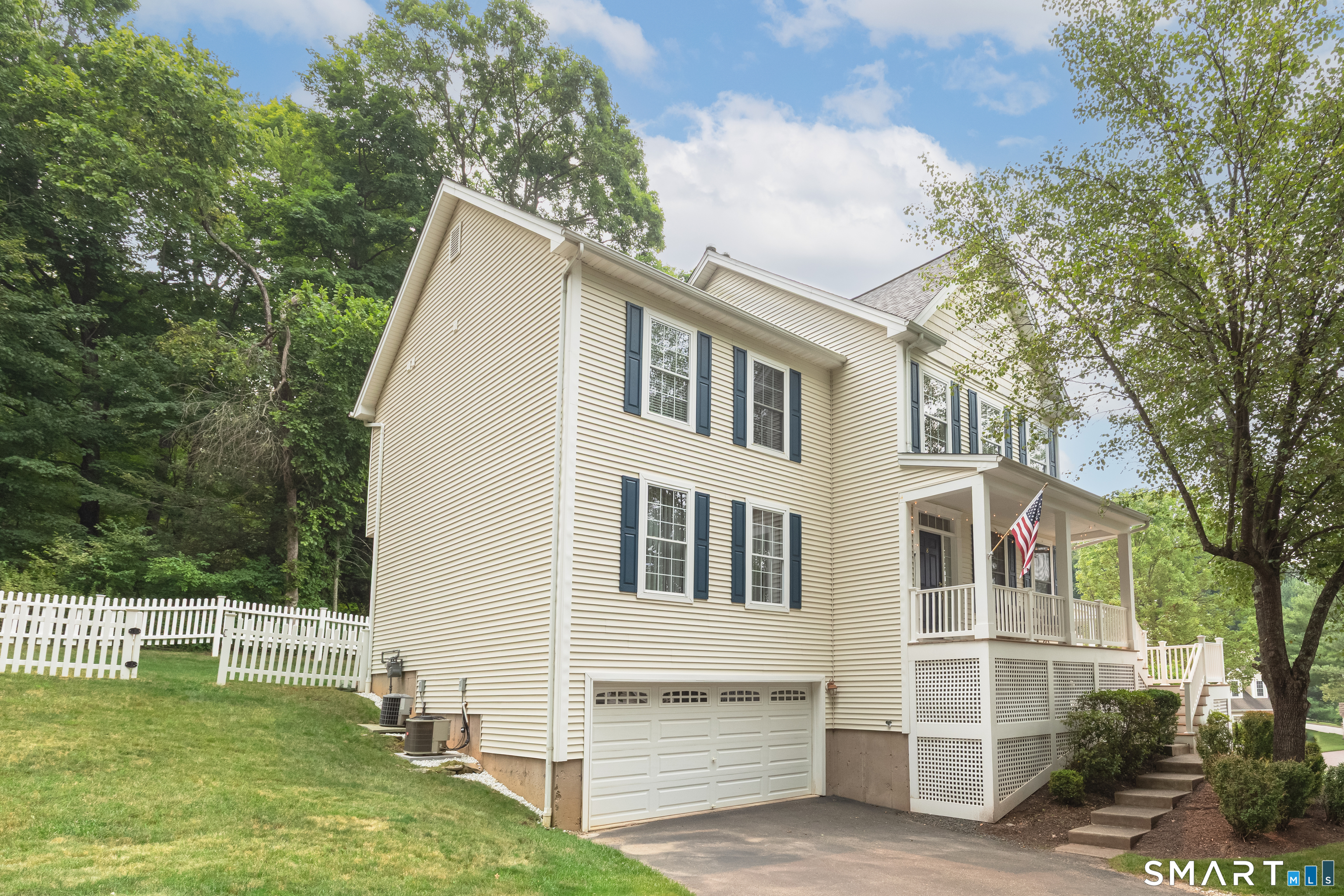 8 Minuteman Circle Southbury CT 06488