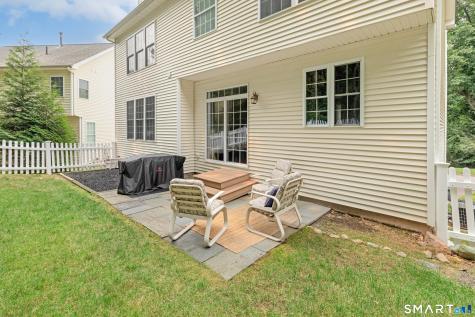8 Minuteman Circle Southbury CT 06488