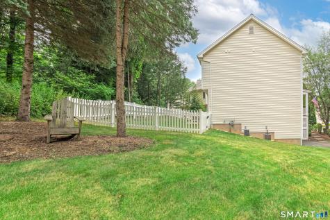 8 Minuteman Circle Southbury CT 06488
