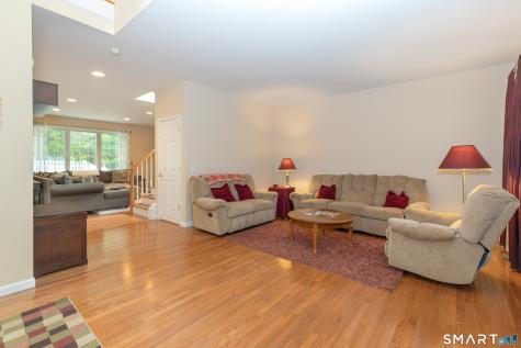 8 Minuteman Circle Southbury CT 06488