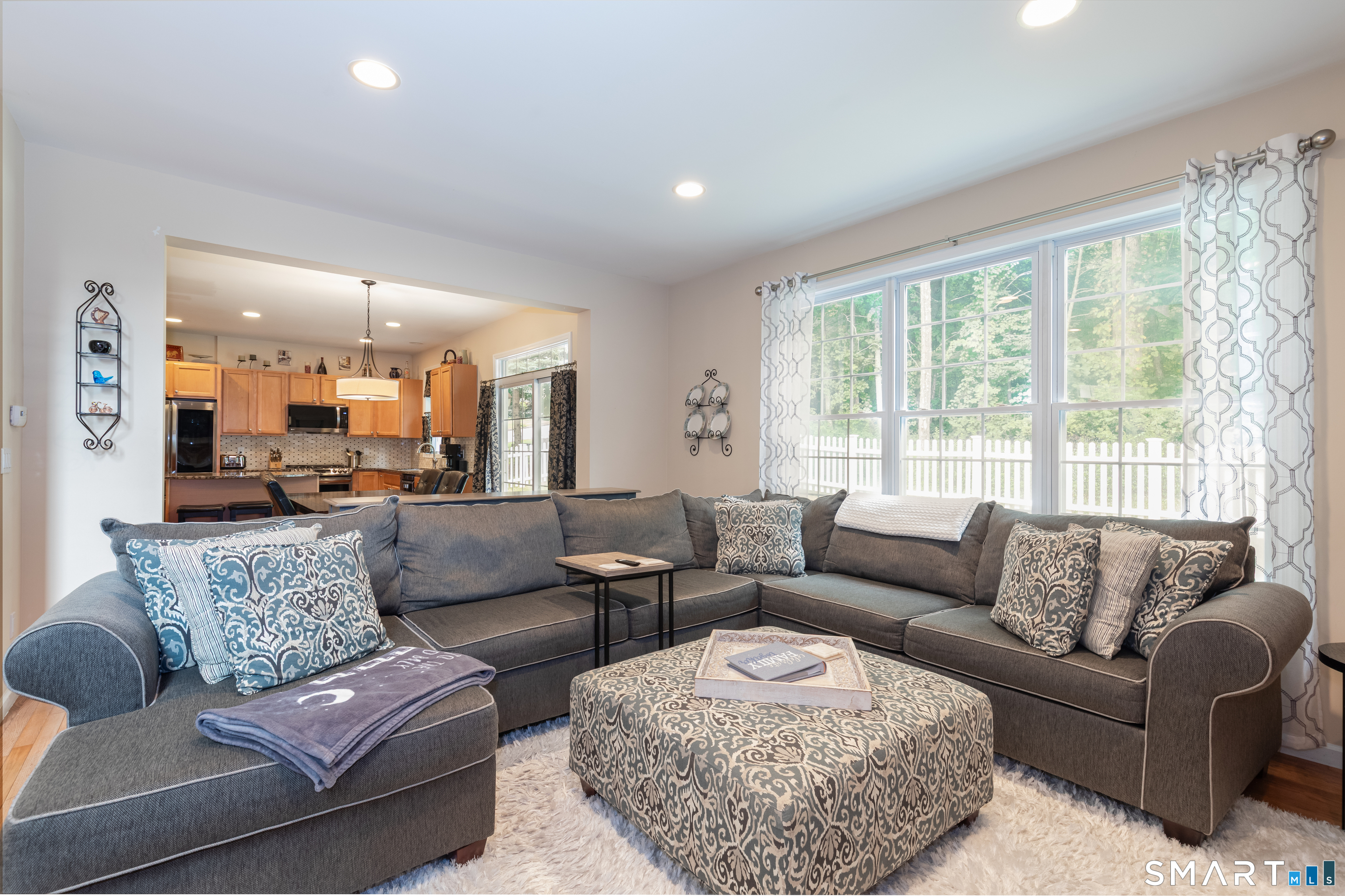 8 Minuteman Circle Southbury CT 06488