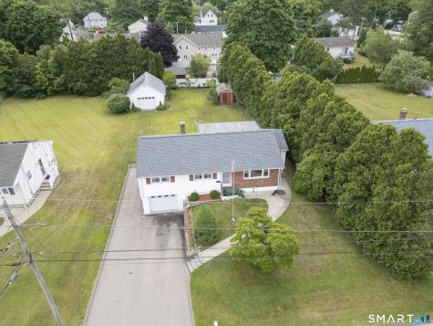 8 Antoinette Street Stonington CT 06379