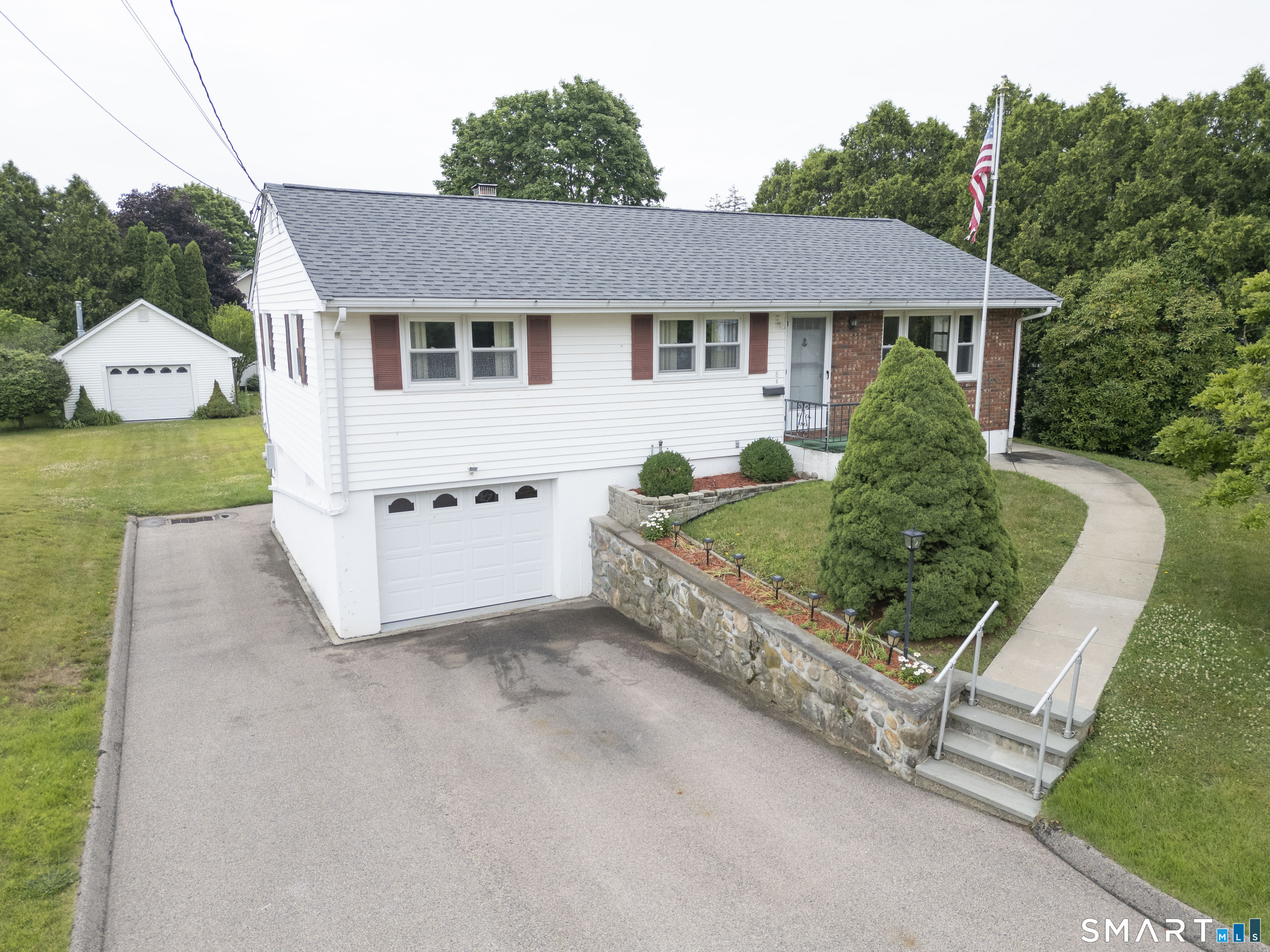 8 Antoinette Street Stonington CT 06379