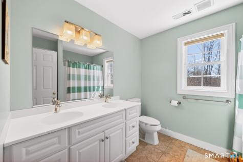 18 Oakwood Drive Beacon Falls CT 06403