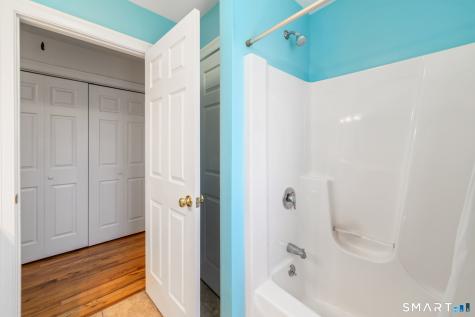 18 Oakwood Drive Beacon Falls CT 06403