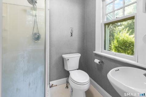 4 Hubbard Place Wethersfield CT 06109