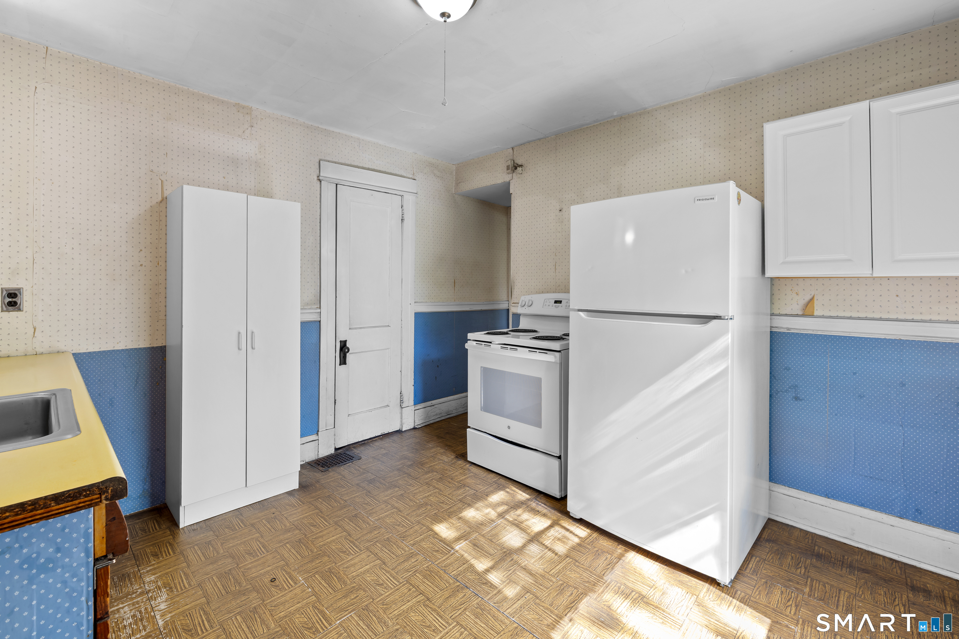 4 Hubbard Place Wethersfield CT 06109