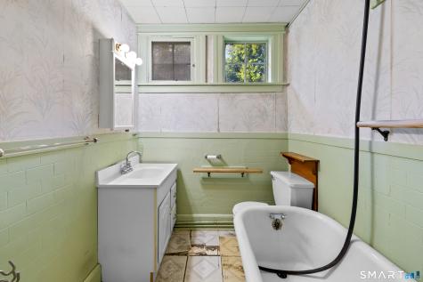 4 Hubbard Place Wethersfield CT 06109