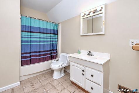 13 Red Robin Road Naugatuck CT 06770