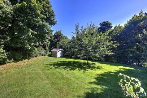 13 Red Robin Road Naugatuck CT 06770