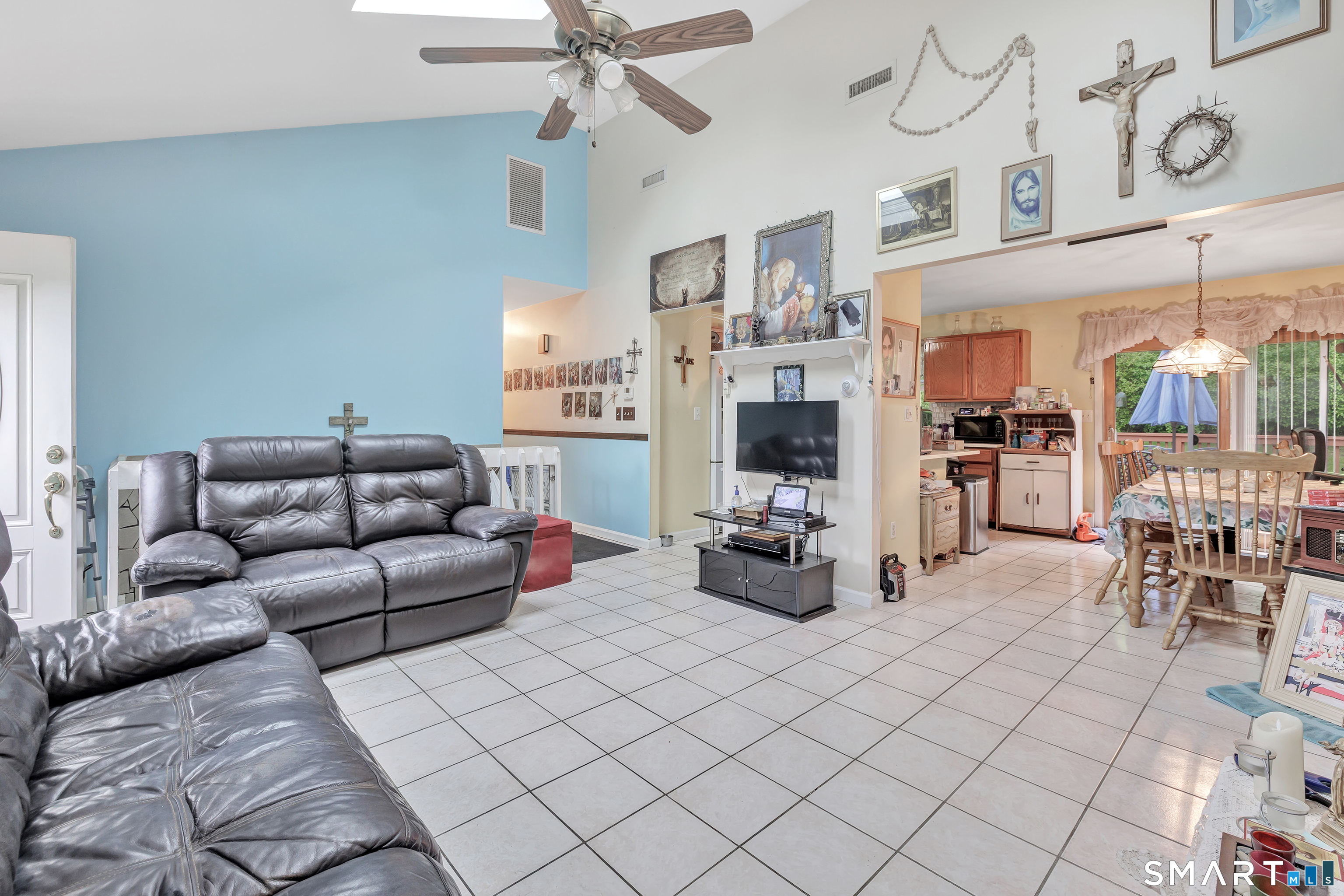 123 River Road Shelton CT 06484
