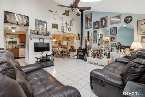 123 River Road Shelton CT 06484
