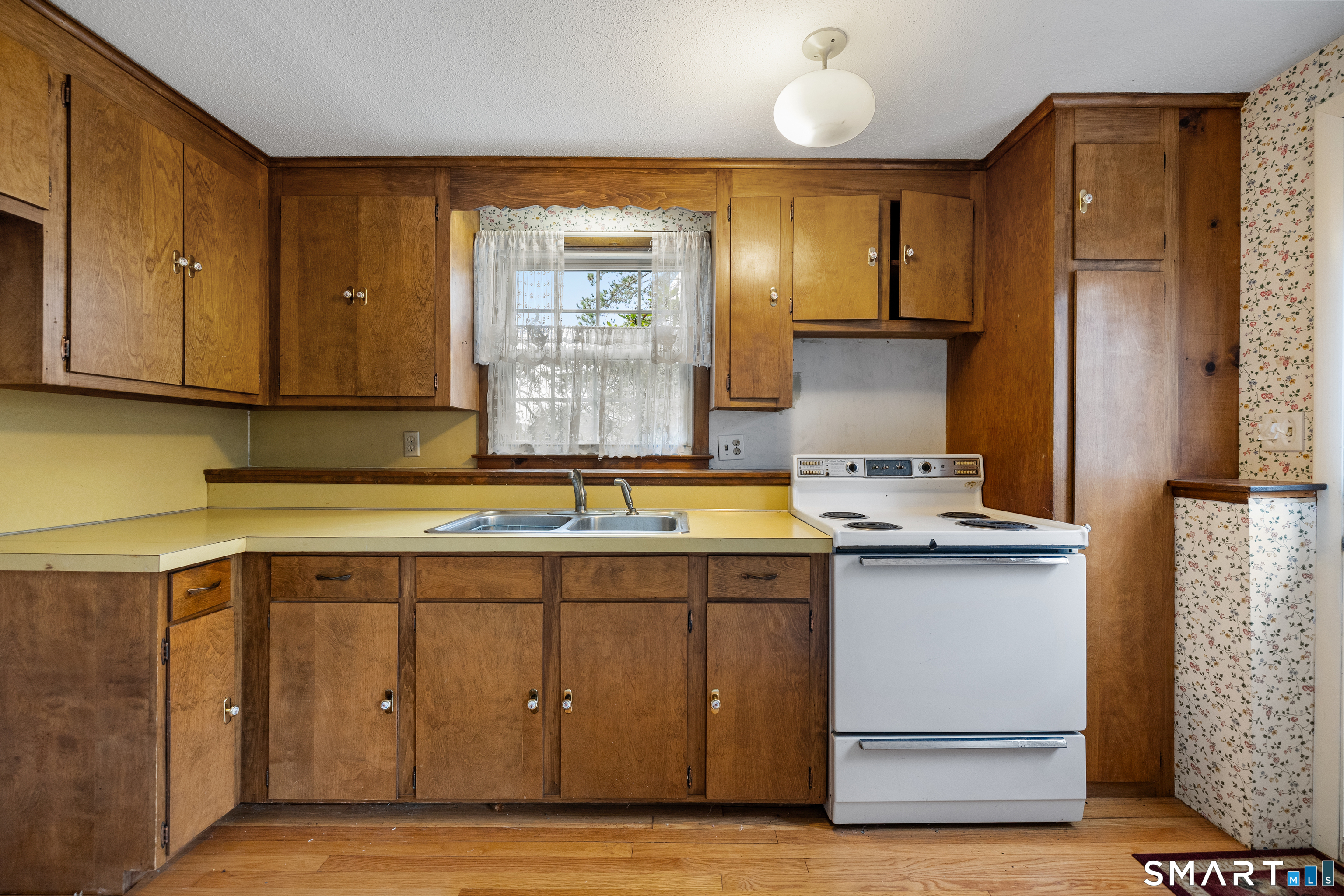 17 Long View Drive Simsbury CT 06070