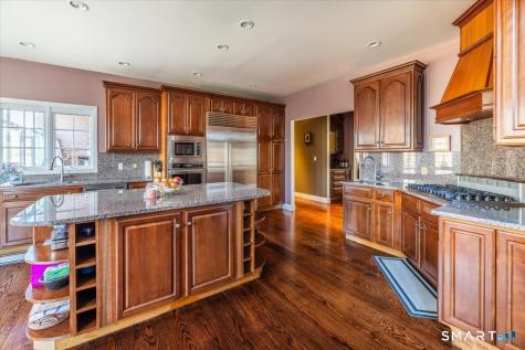 8 Nod Hill Road Oxford CT 06478