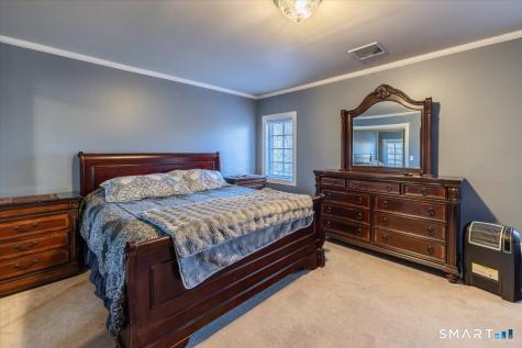 8 Nod Hill Road Oxford CT 06478