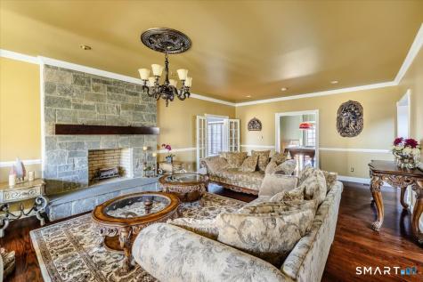 8 Nod Hill Road Oxford CT 06478