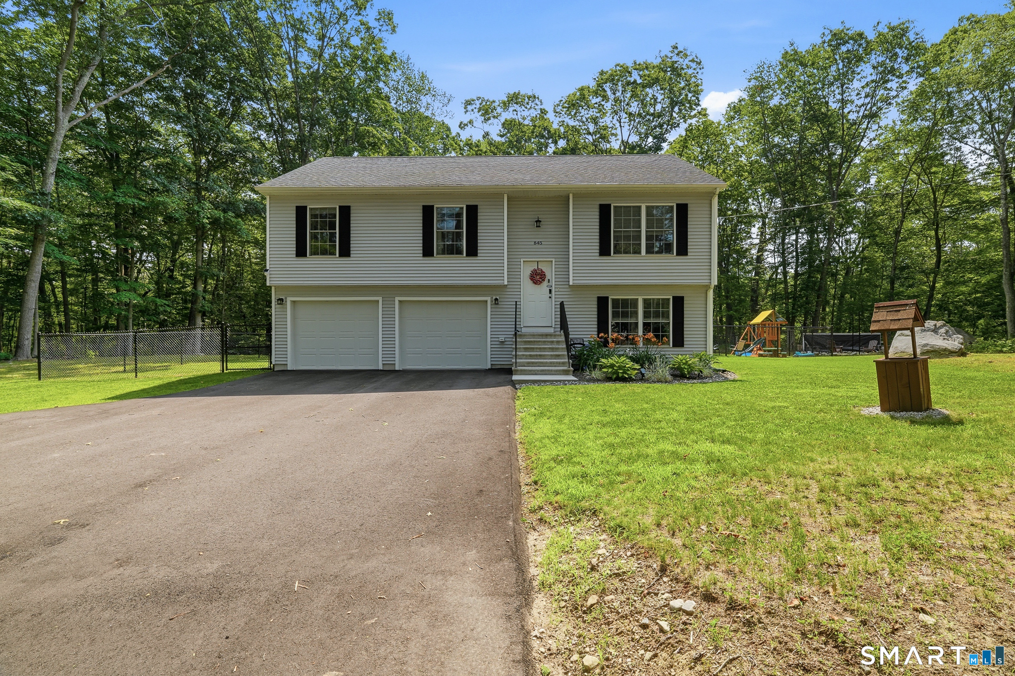 845 Old Colchester Road Montville CT 06370