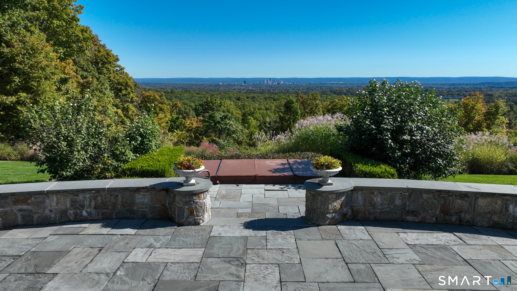 12 Northeast Road Farmington CT 06032