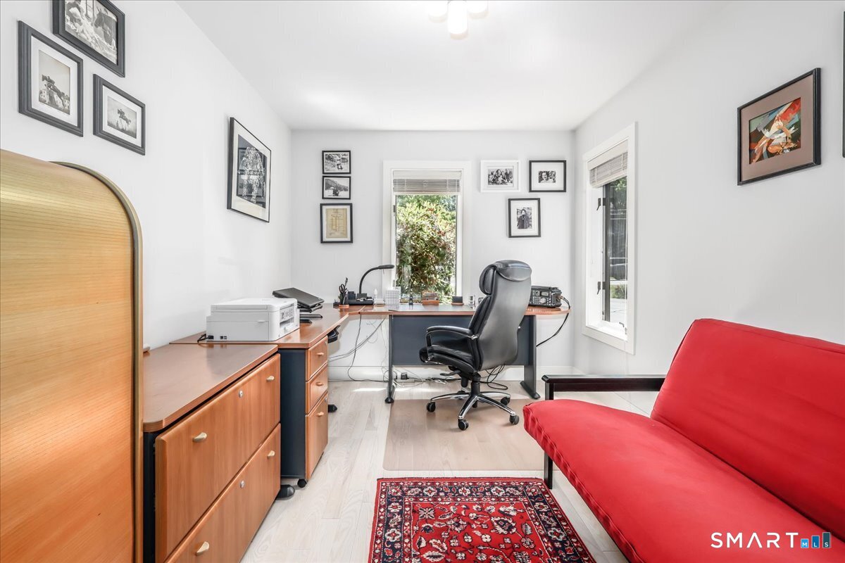 31 Pole Bridge Road Newtown CT 06482