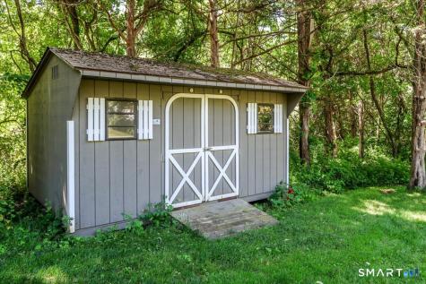 31 Pole Bridge Road Newtown CT 06482
