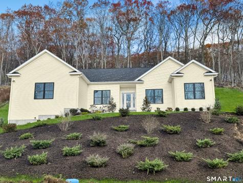 15 Hunting Ridge Road Middlebury CT 06762