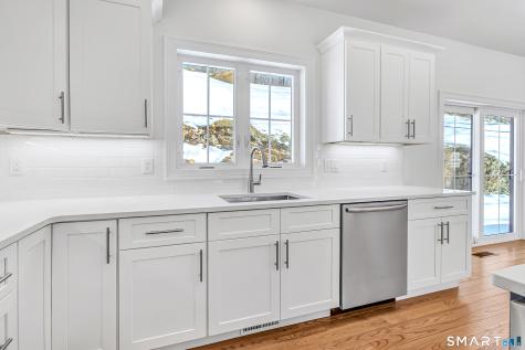 15 Hunting Ridge Road Middlebury CT 06762