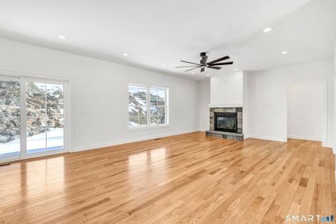 15 Hunting Ridge Road Middlebury CT 06762