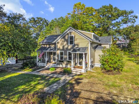 57 Walnut Street Essex CT 06442
