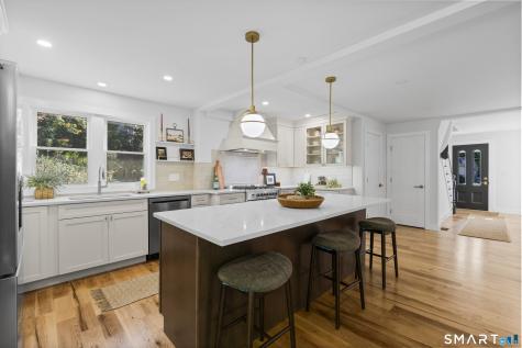 57 Walnut Street Essex CT 06442