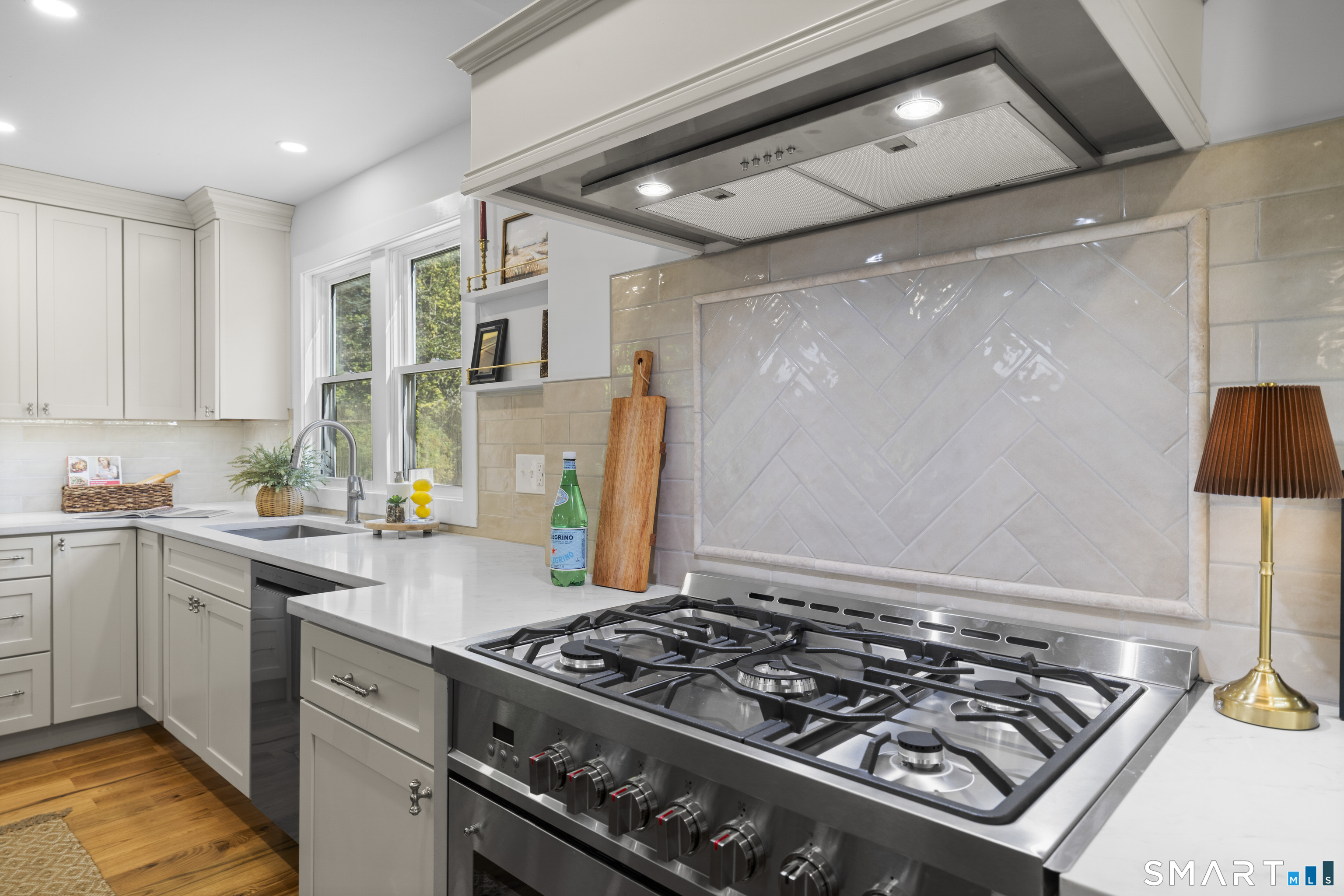 57 Walnut Street Essex CT 06442