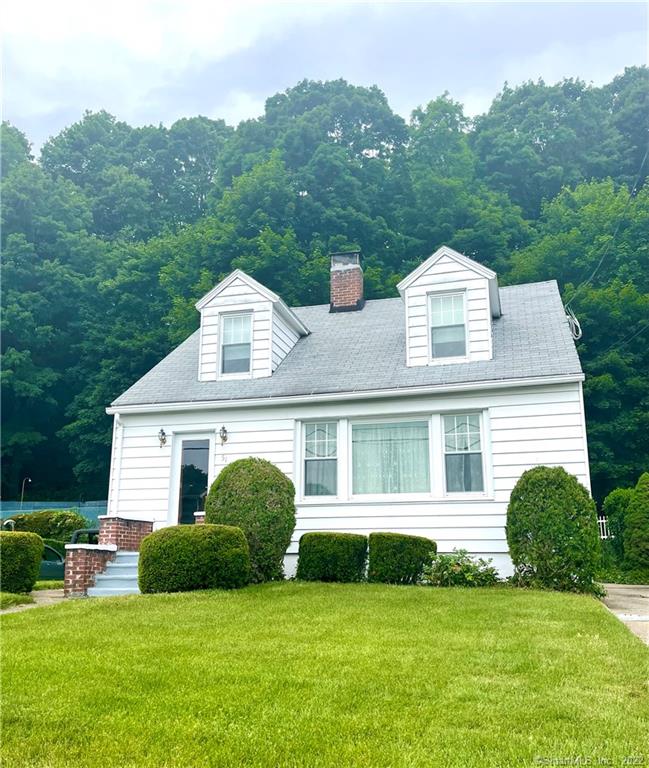 51 Grove Avenue Derby CT 06418